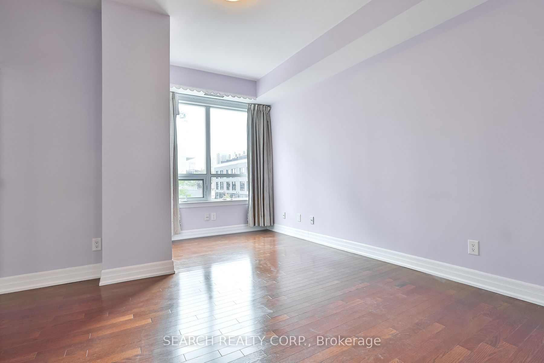 23 Rean Dr, #303