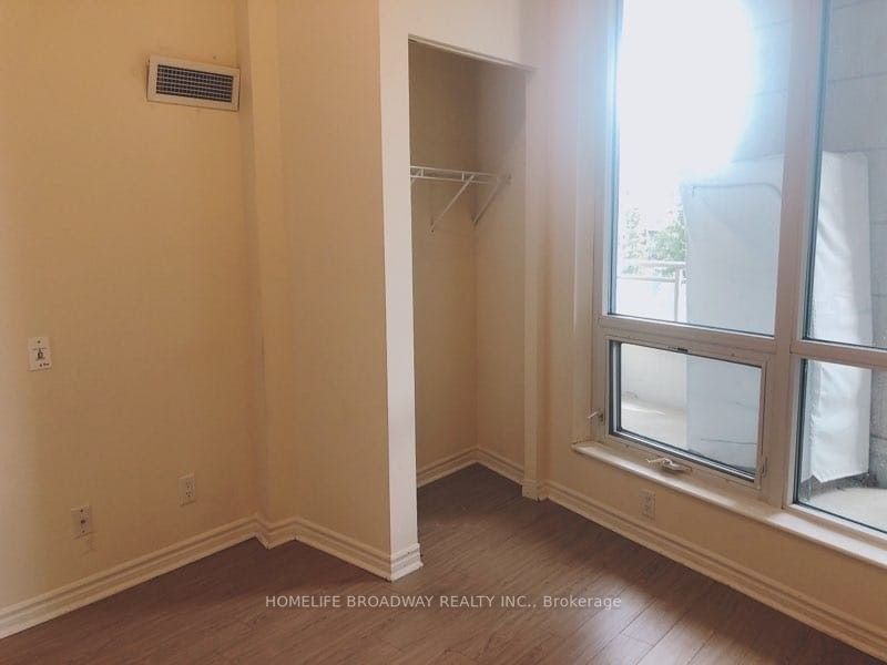 60 Byng Avenue, #201