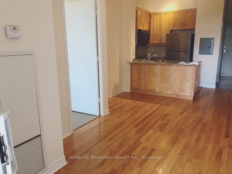 60 Byng Avenue, #201