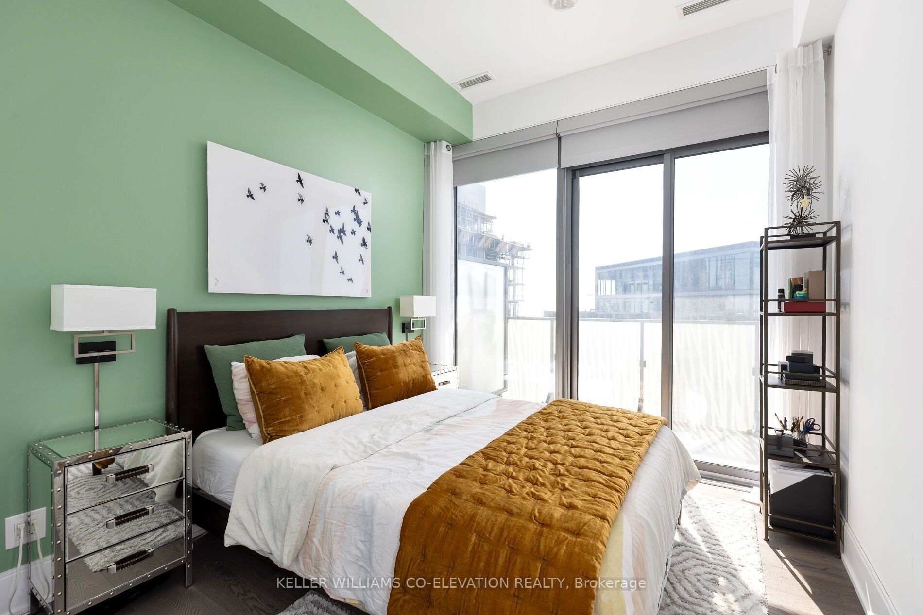 42 Charles St E, #Ph4802
