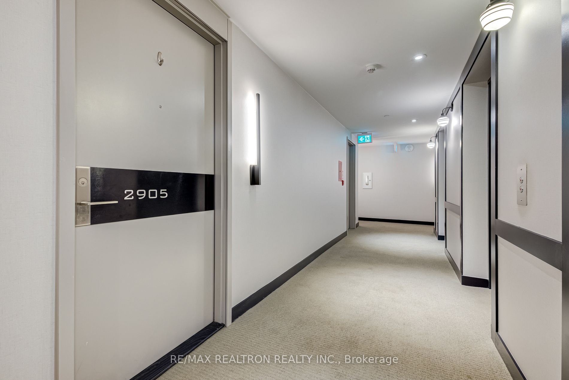 33 Helendale Ave, #2905