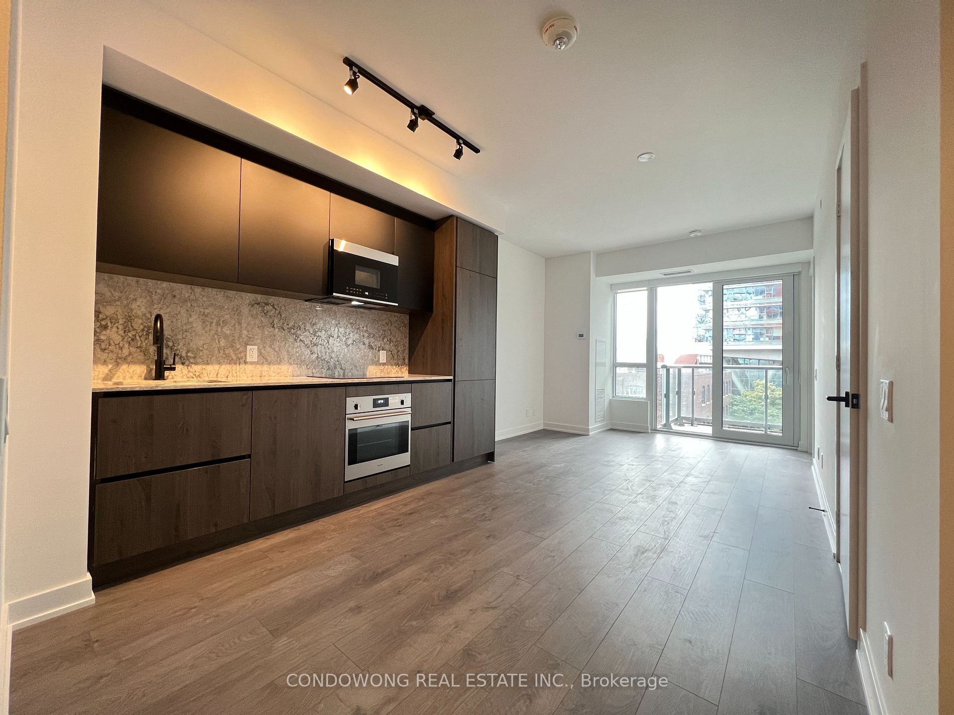 108 Peter Street, #625