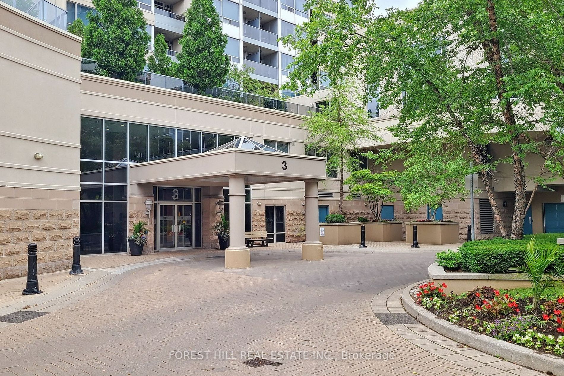 3 Rean Dr E, #2012