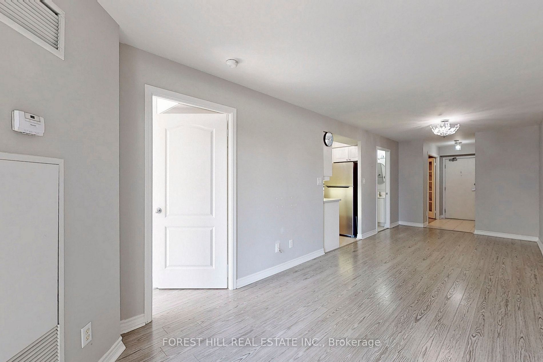 3 Rean Dr E, #2012