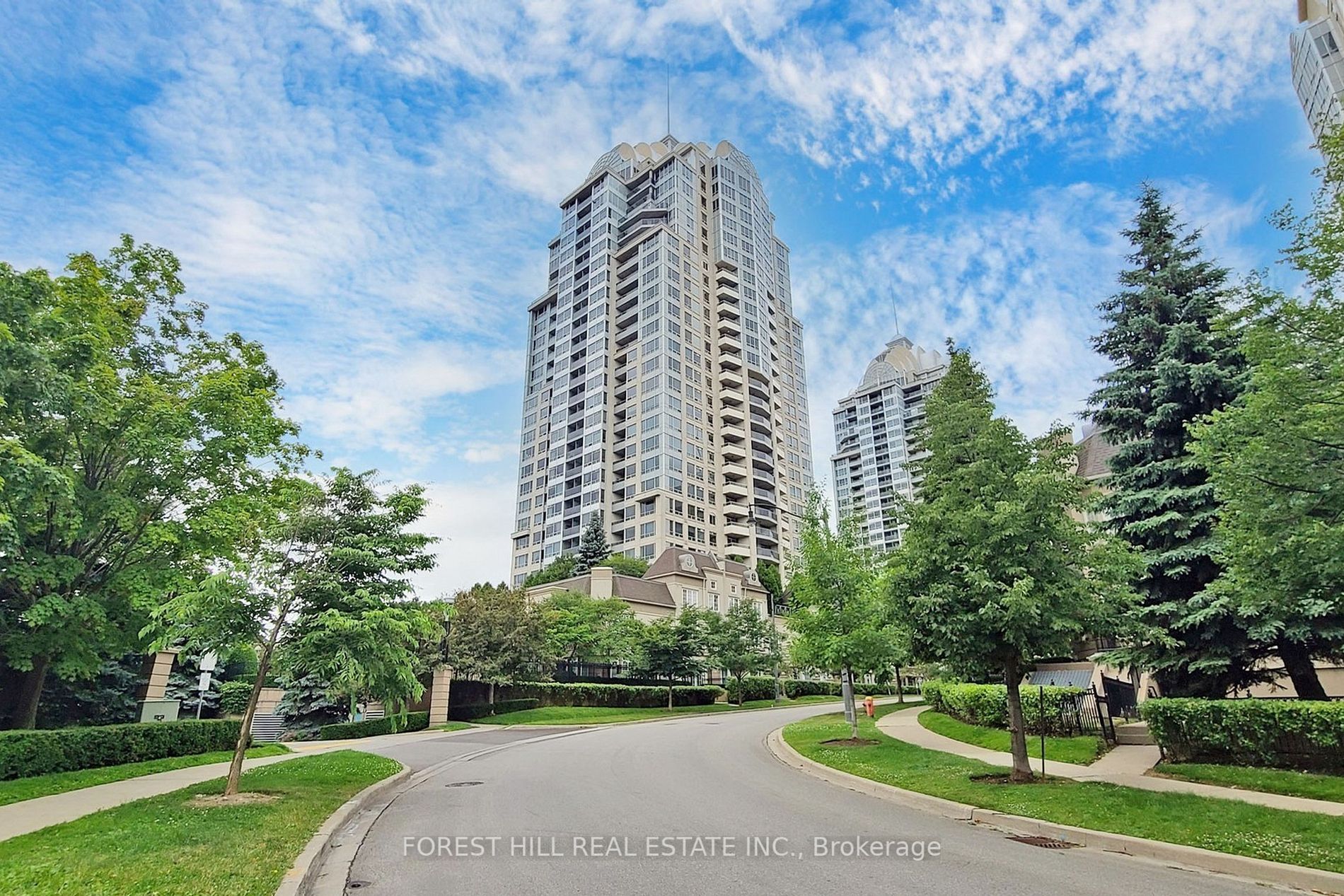 3 Rean Dr E, #2012
