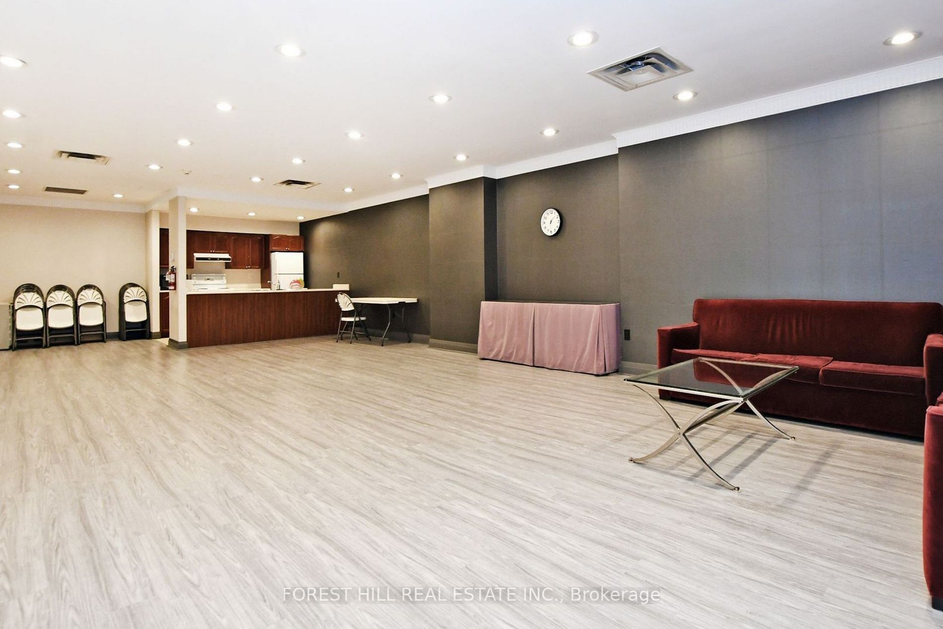3 Rean Dr E, #2012