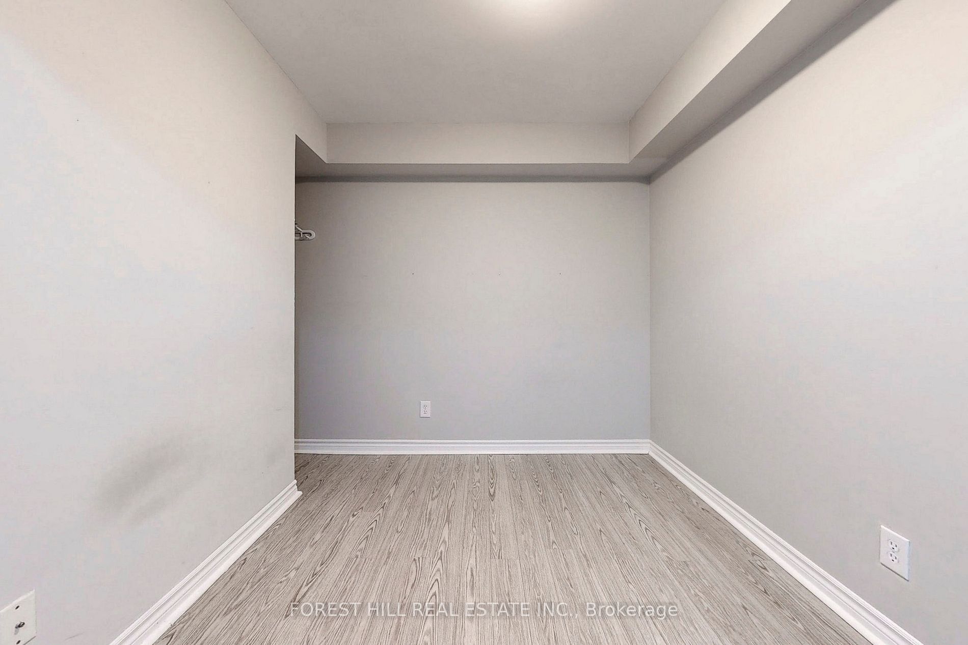 3 Rean Dr E, #2012