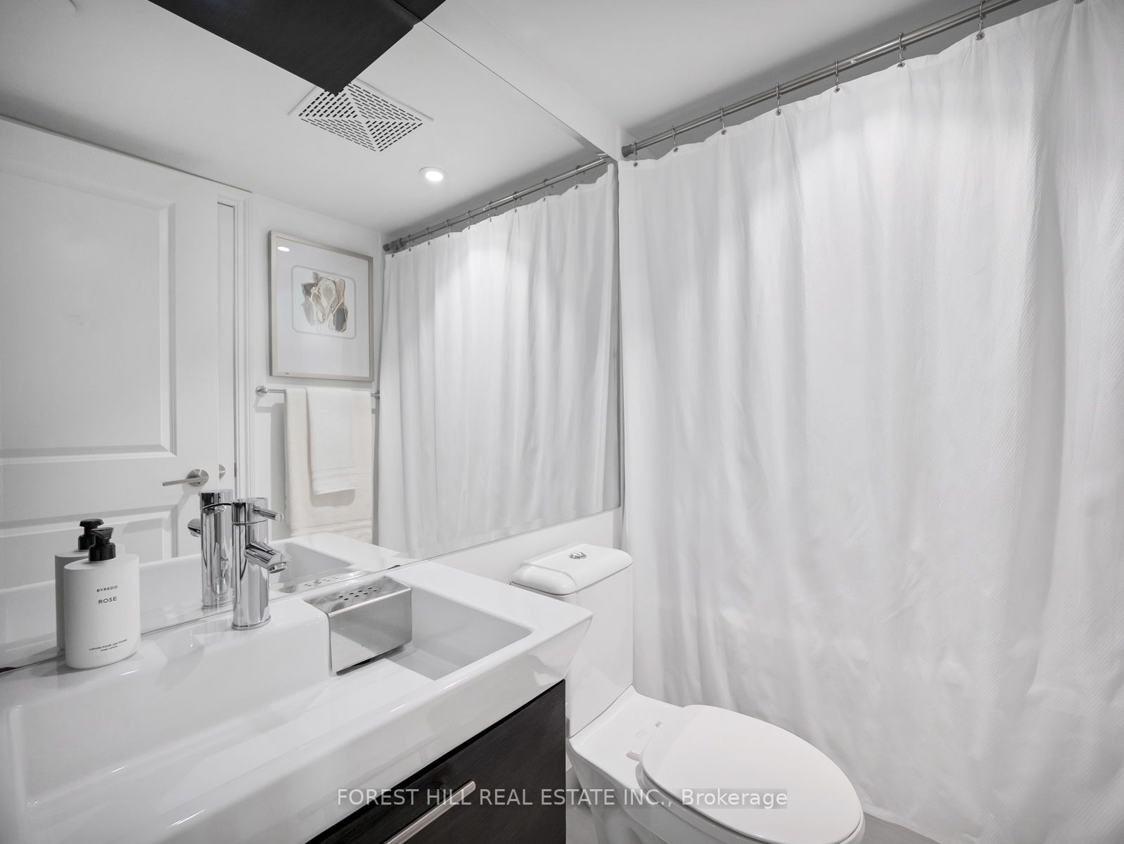 386 Yonge Street, #2105