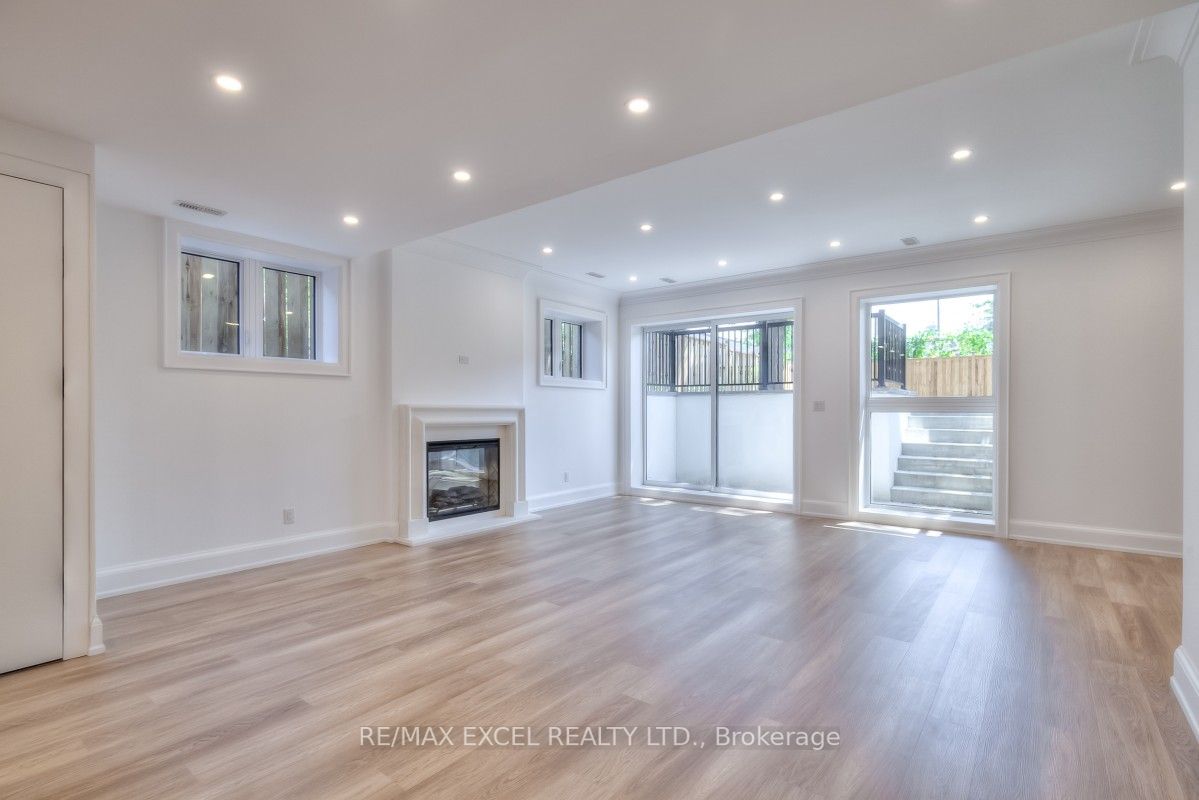 91 Burncrest Dr
