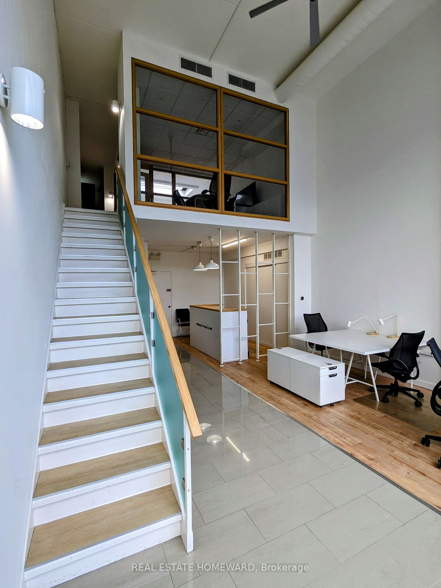 1315 Lawrence Ave E, #406