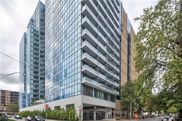 210 Simcoe St, Toronto