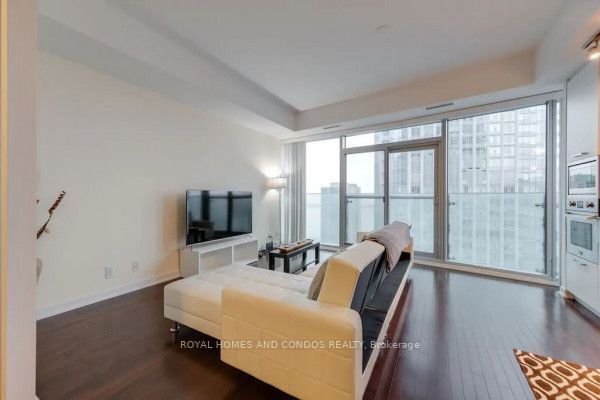 14 York St W, #2804