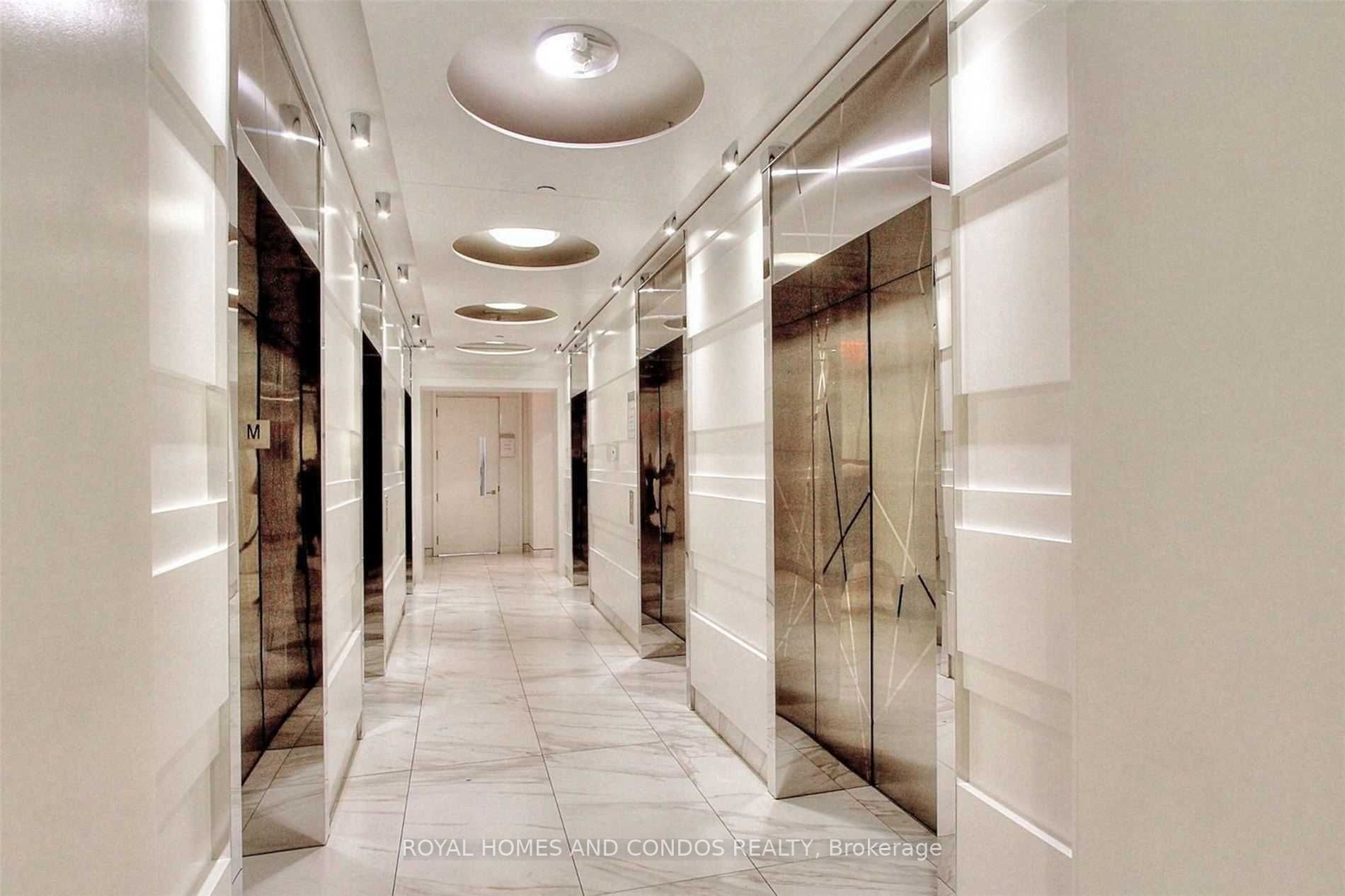 14 York St W, #2804