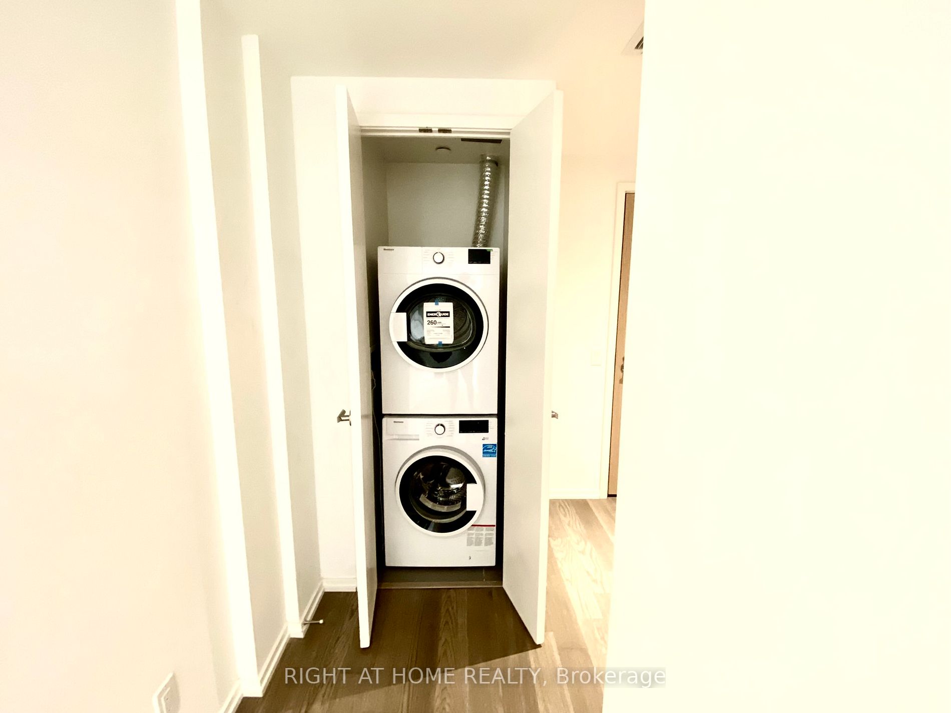 5 Soudan Ave, #2307