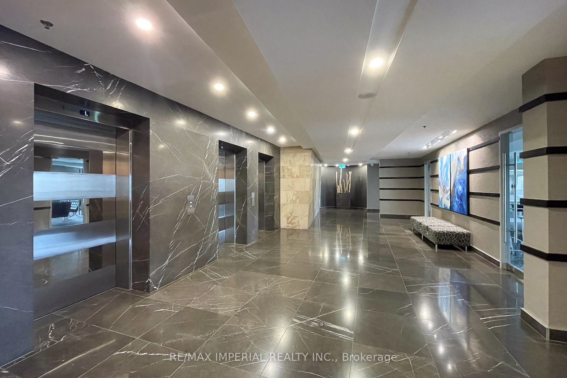 8 Park Rd, #3708