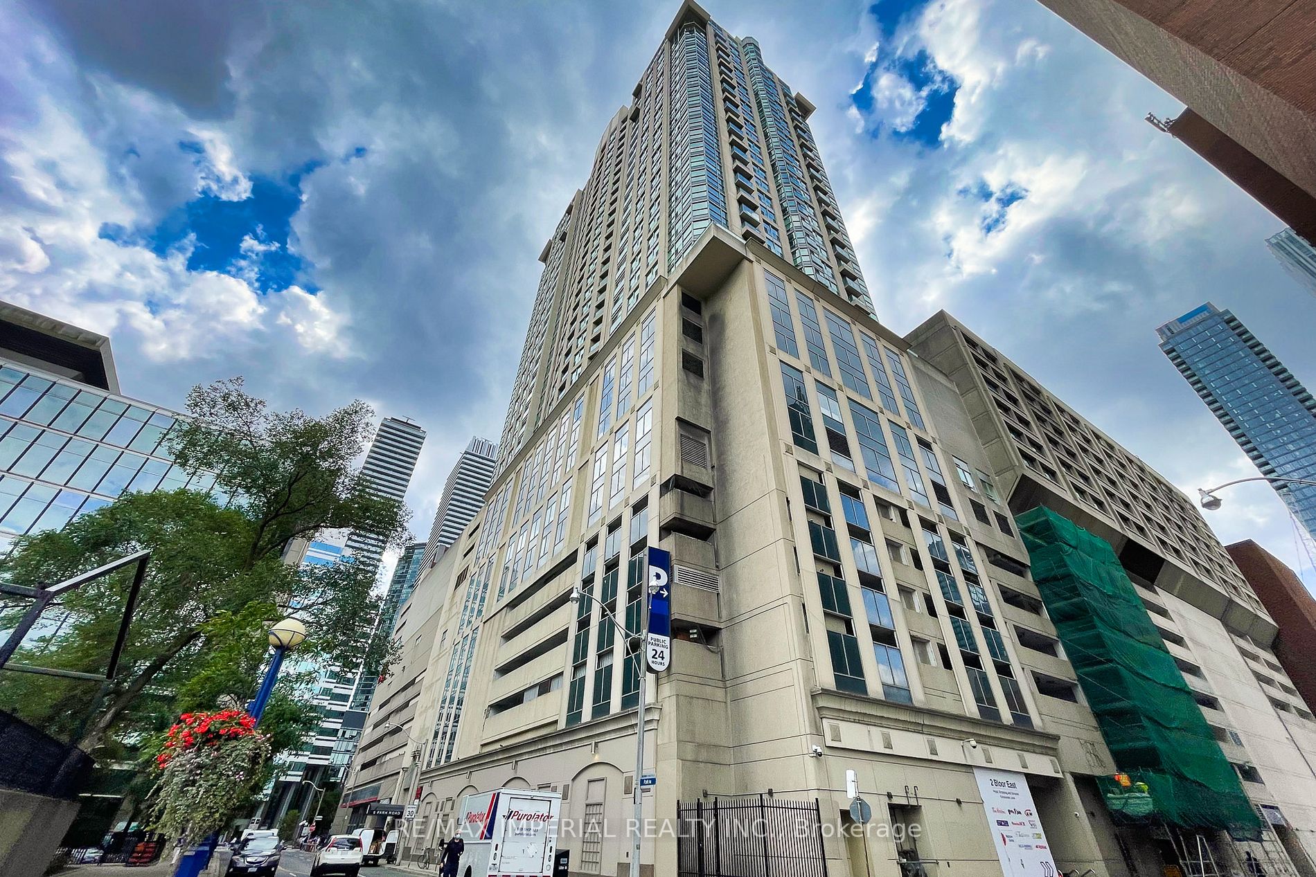 8 Park Rd, #3708