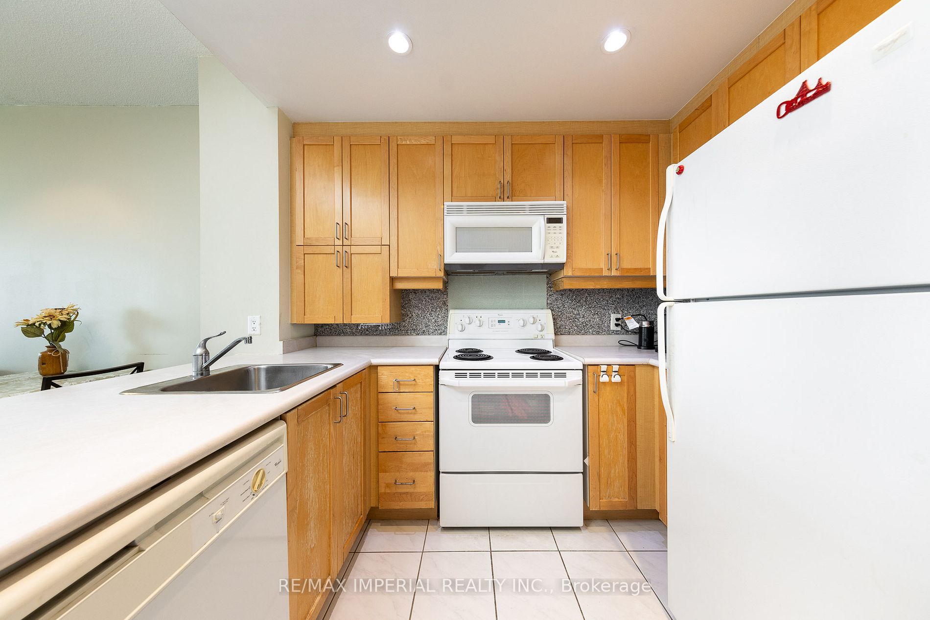 8 Park Rd, #3708