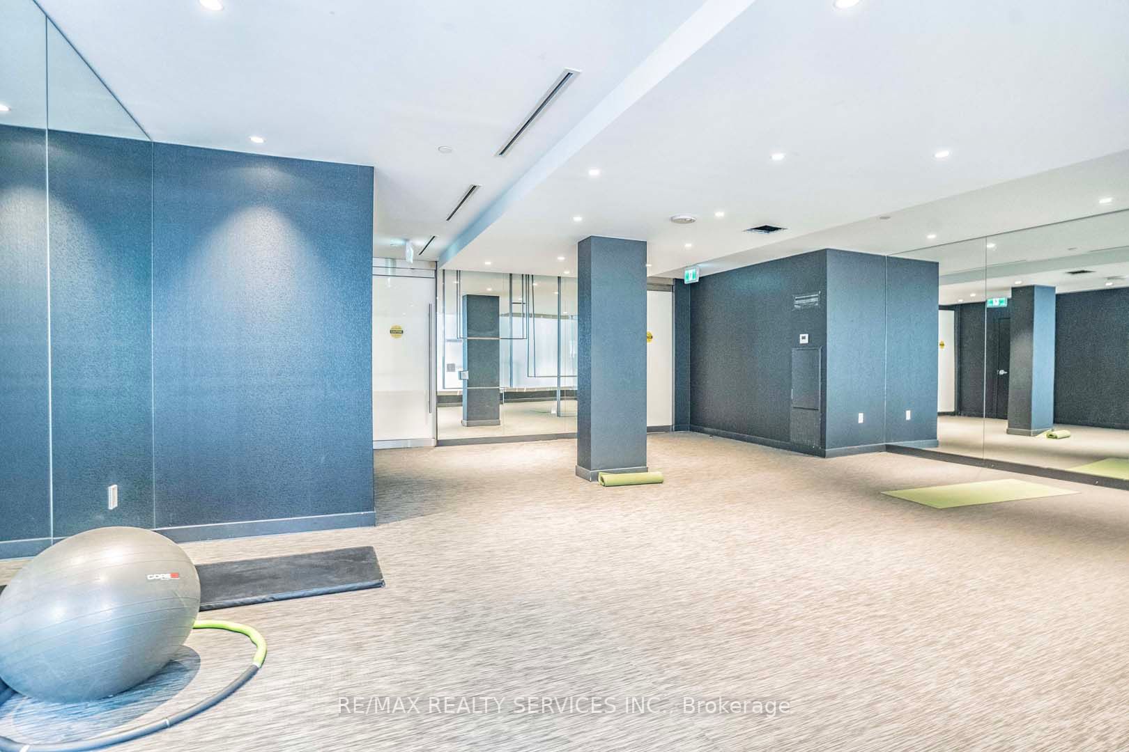 195 Redpath Avenue, #1210