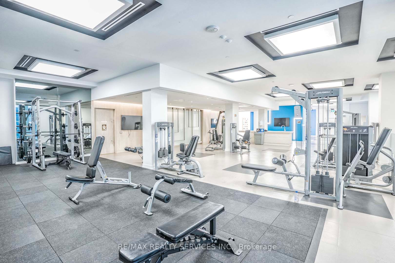 195 Redpath Avenue, #1210