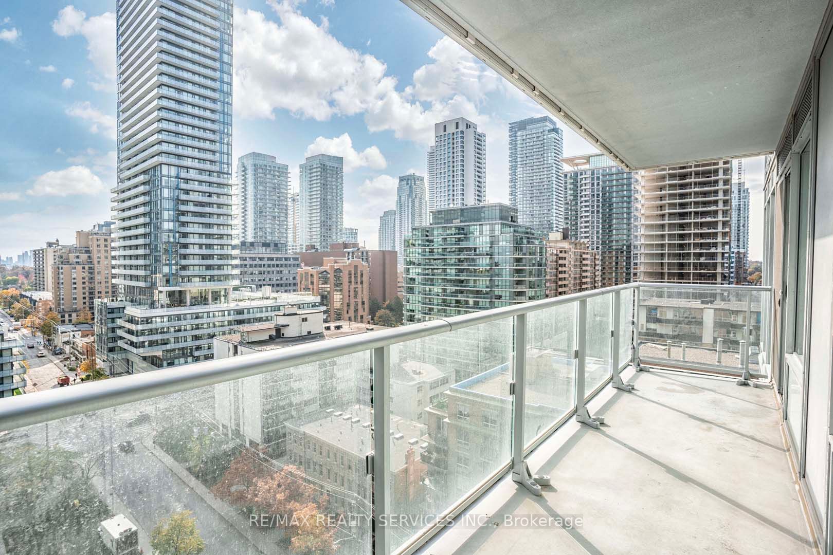 195 Redpath Avenue, #1210