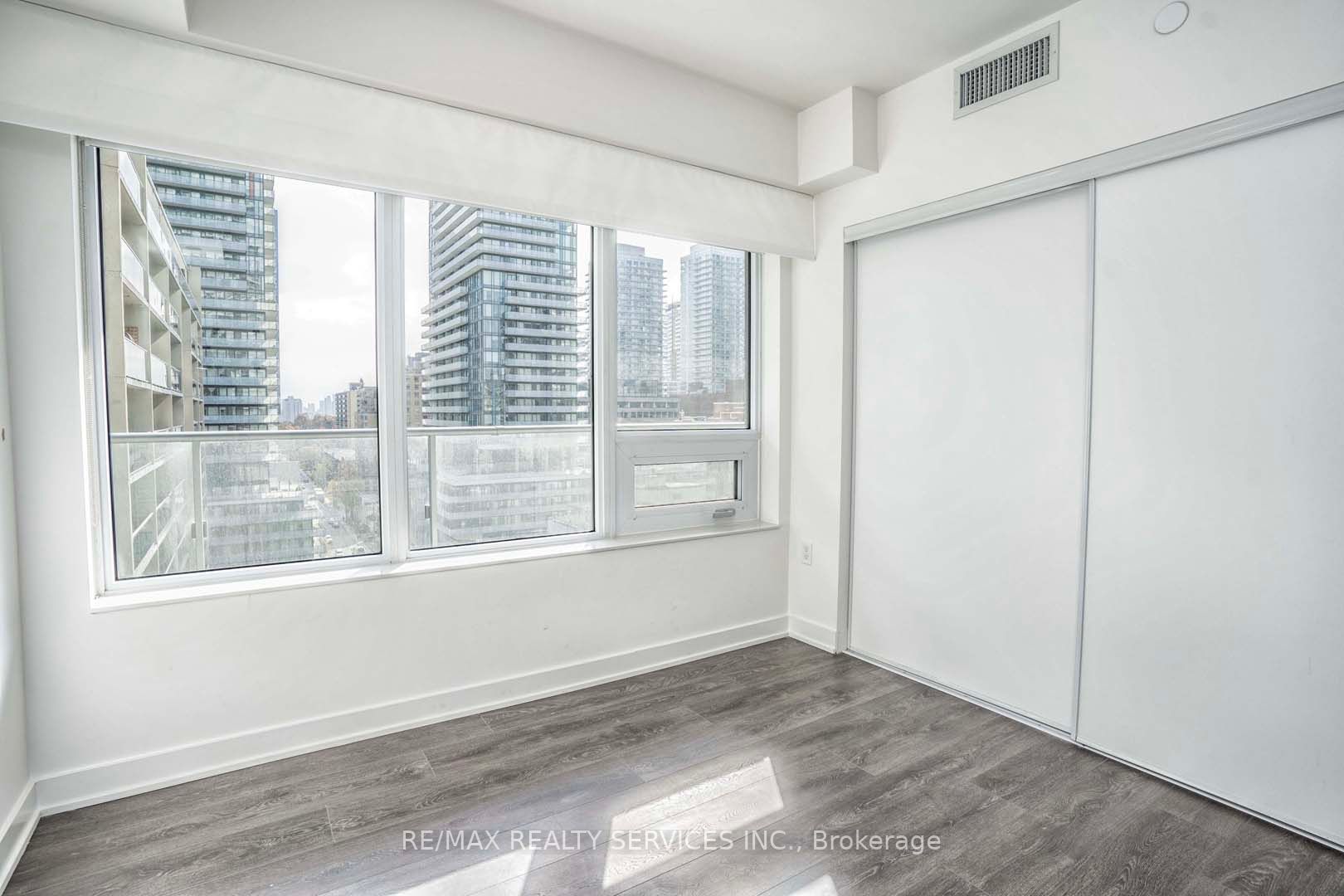 195 Redpath Avenue, #1210