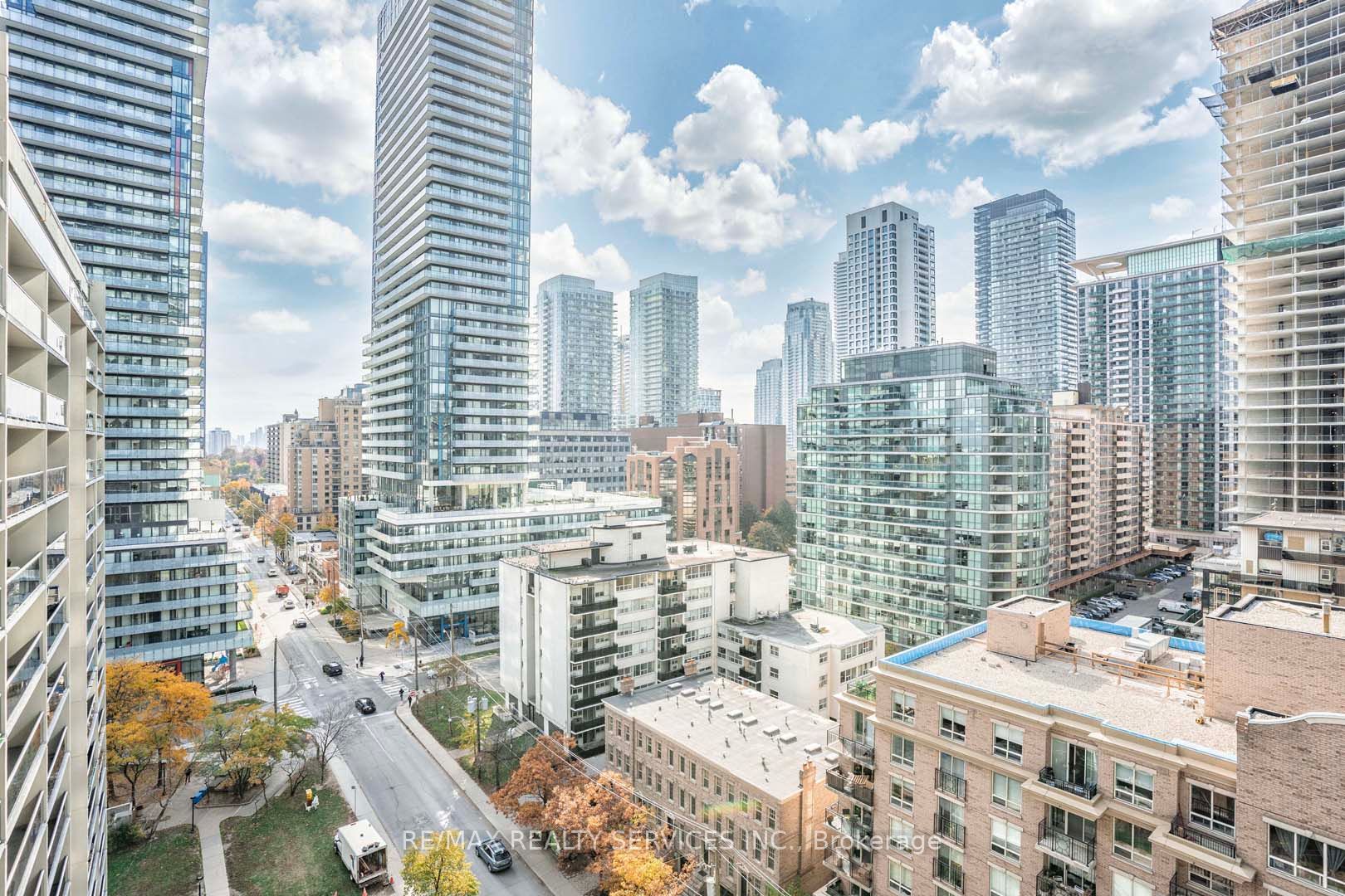 195 Redpath Avenue, #1210