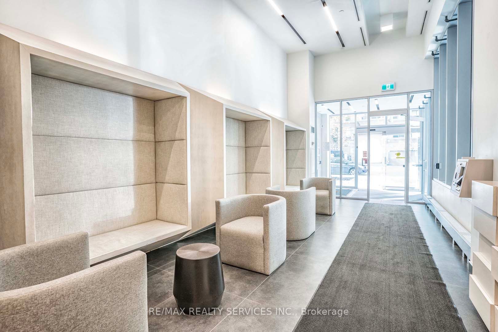 195 Redpath Avenue, #1210