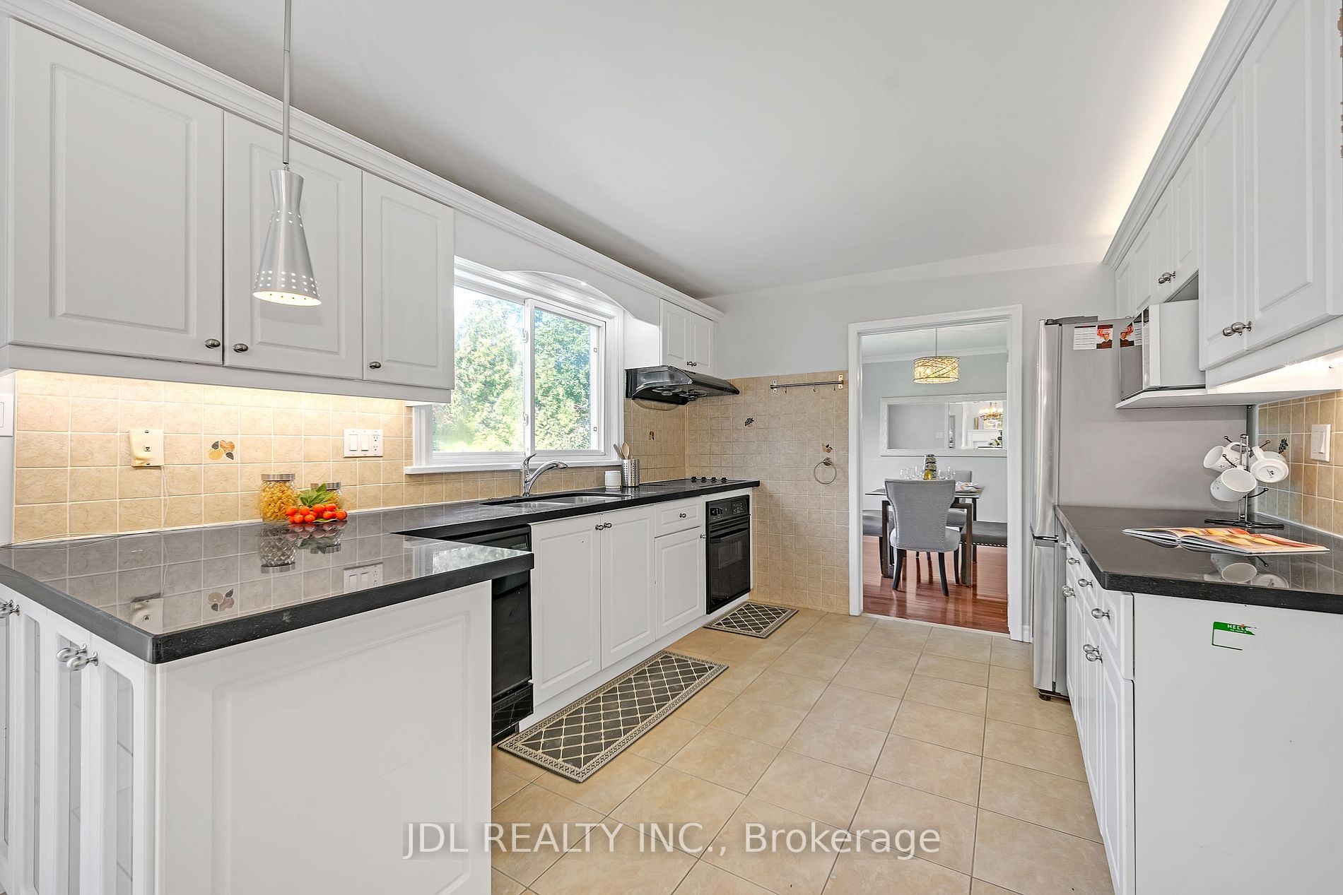 18 Didrickson Dr
