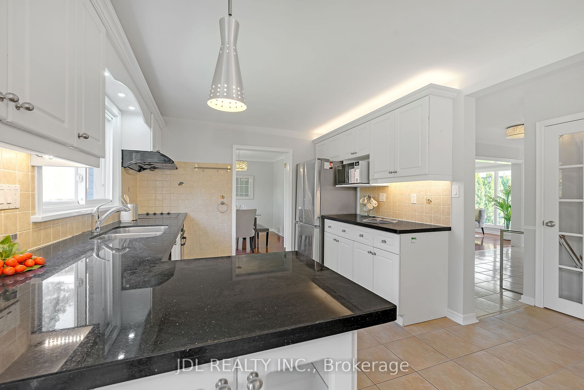18 Didrickson Dr