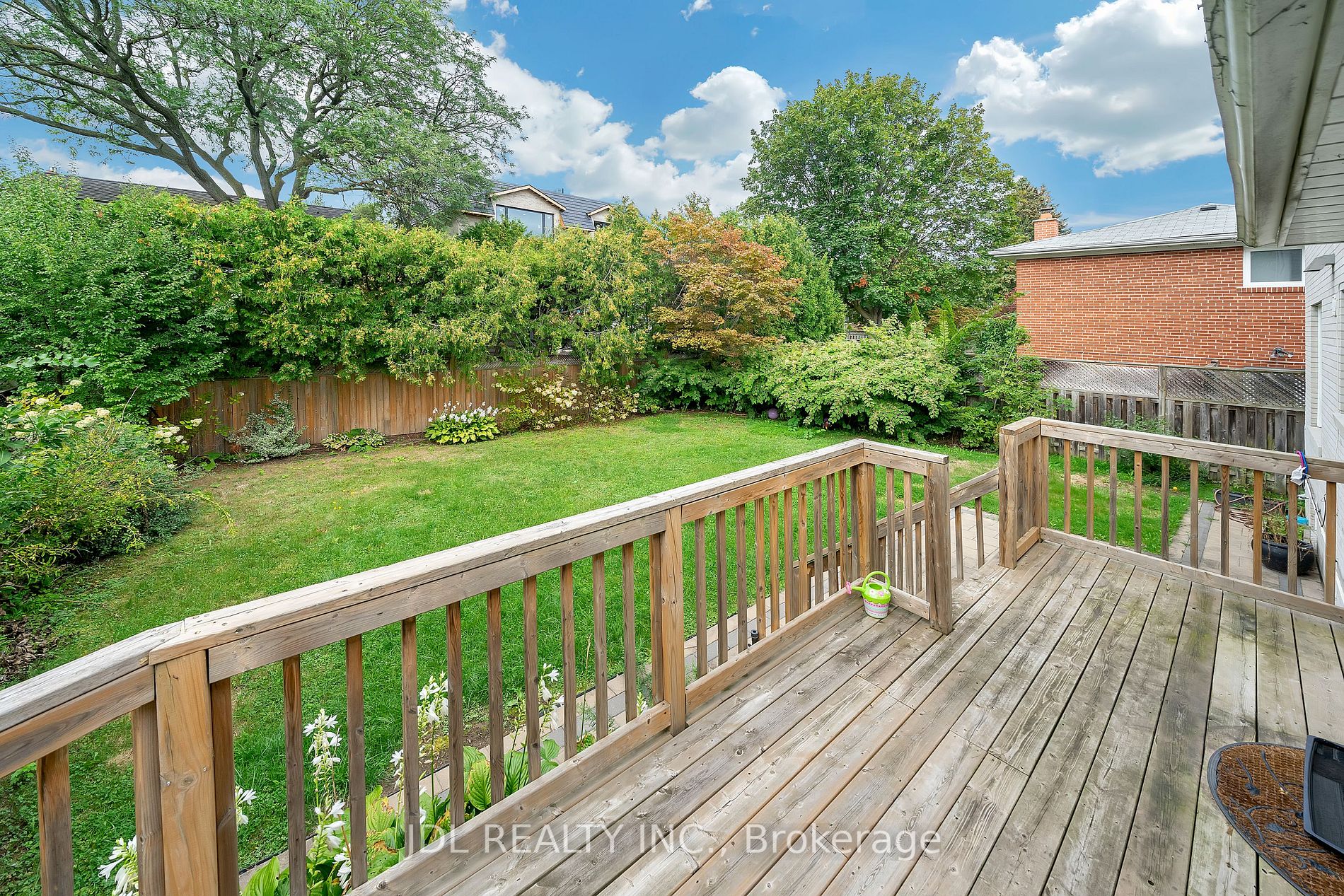 18 Didrickson Dr
