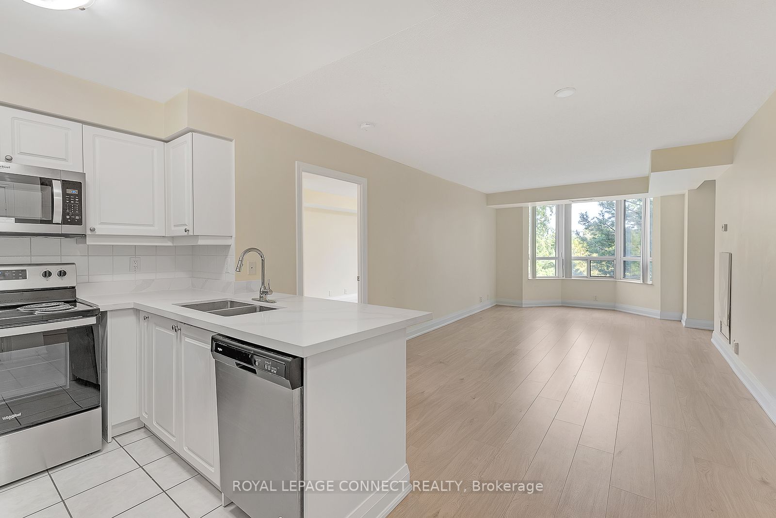80 Harrison Garden Boulevard, #318