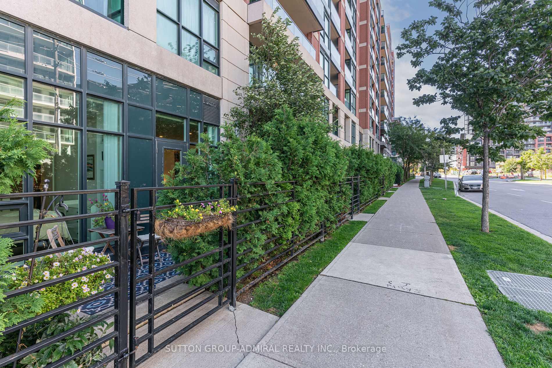 525 Wilson Ave, #131