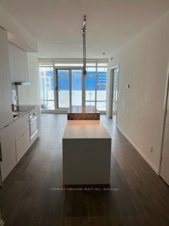1 Bloor St E, #1008