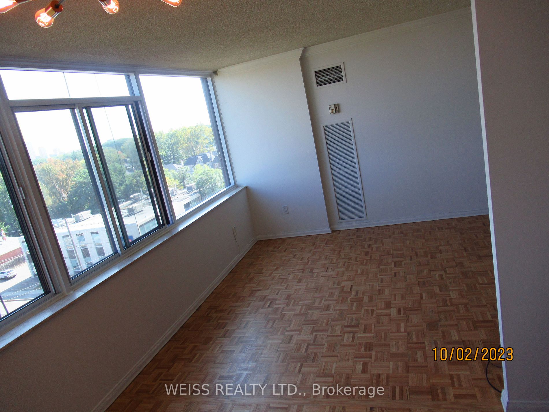 3000 Bathurst St, #804