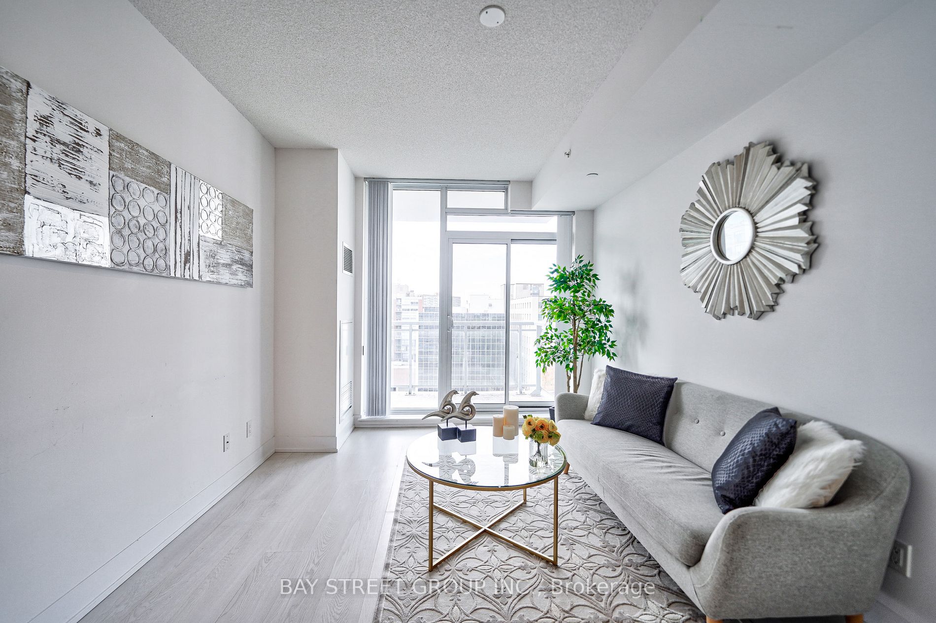 68 Merton St, #909