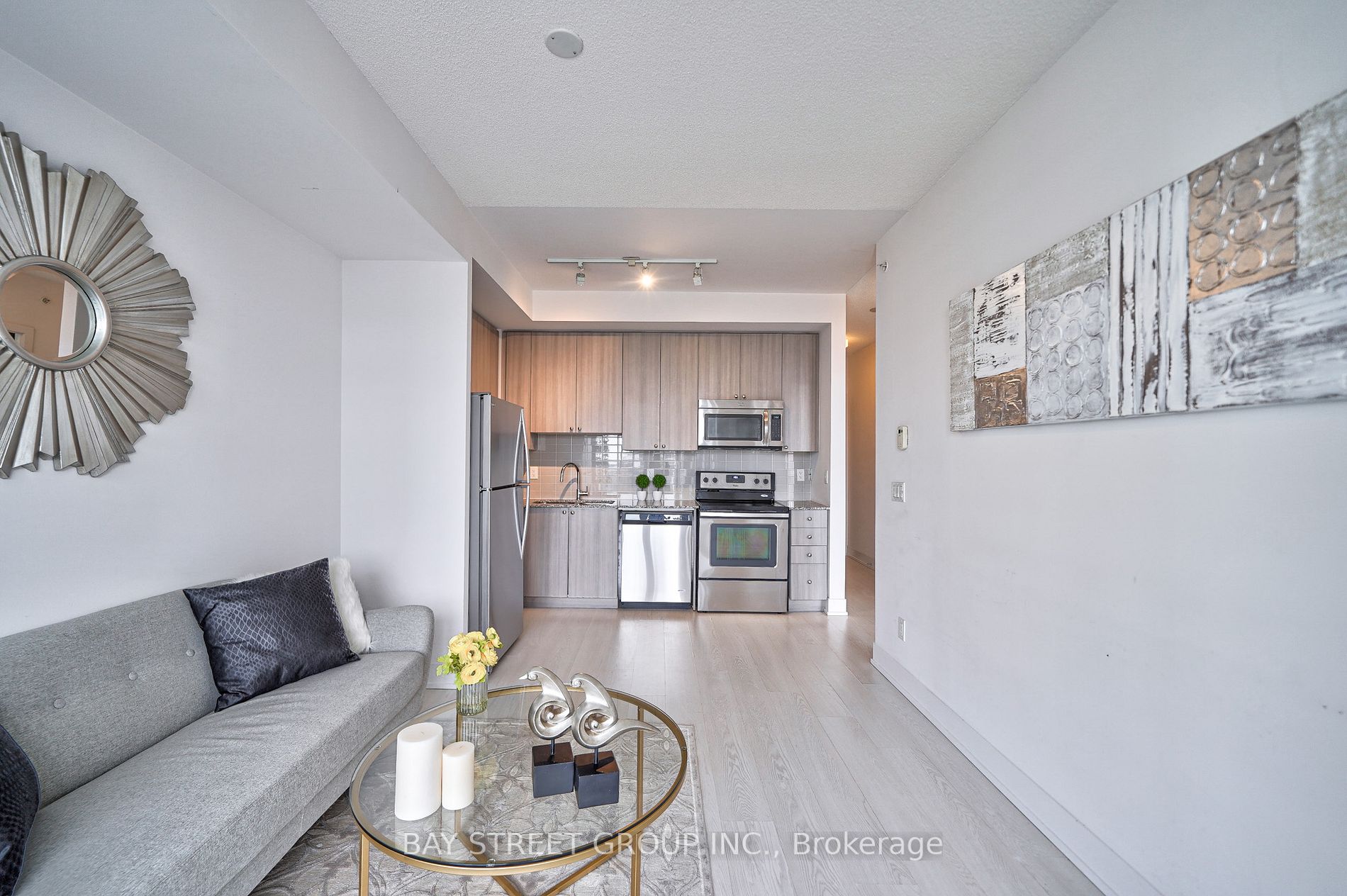 68 Merton St, #909
