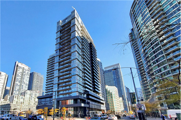 352 Front St W, Toronto