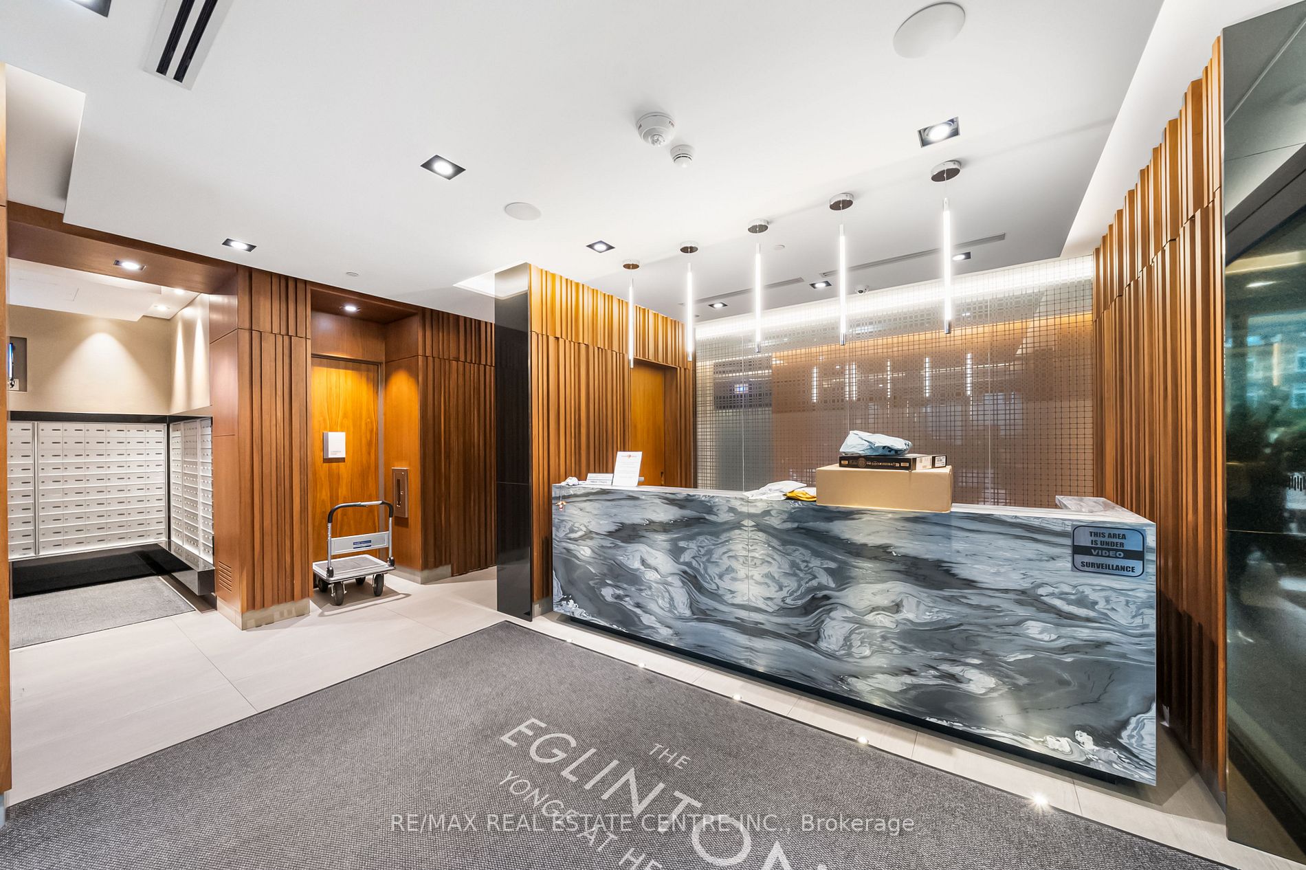 125 Redpath Ave, #2409