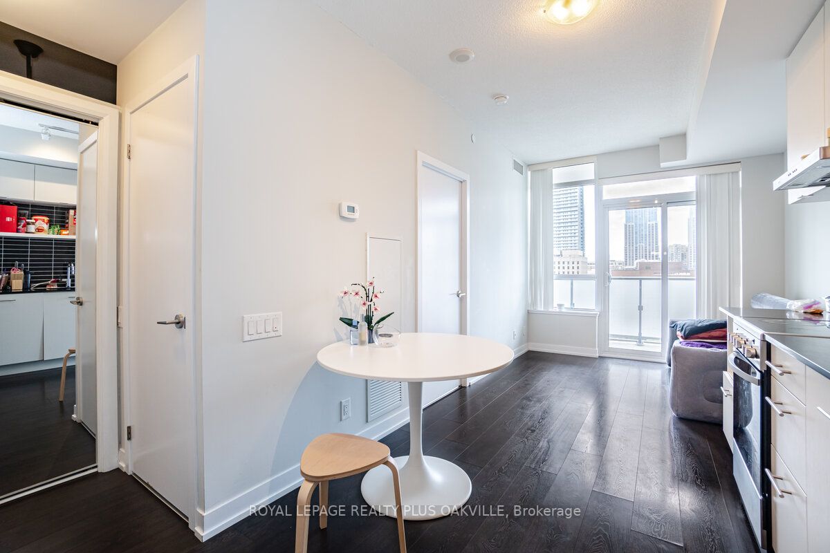 365 Church St, #2101