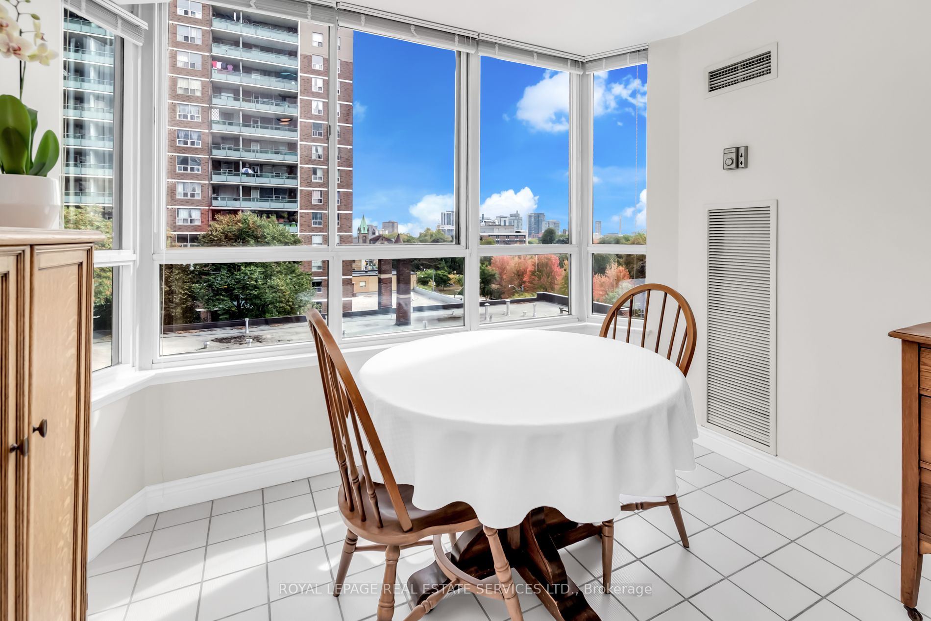 130 Carlton Street, #603