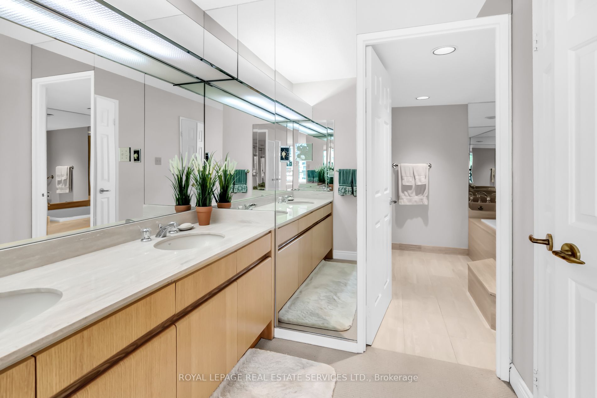 130 Carlton Street, #603