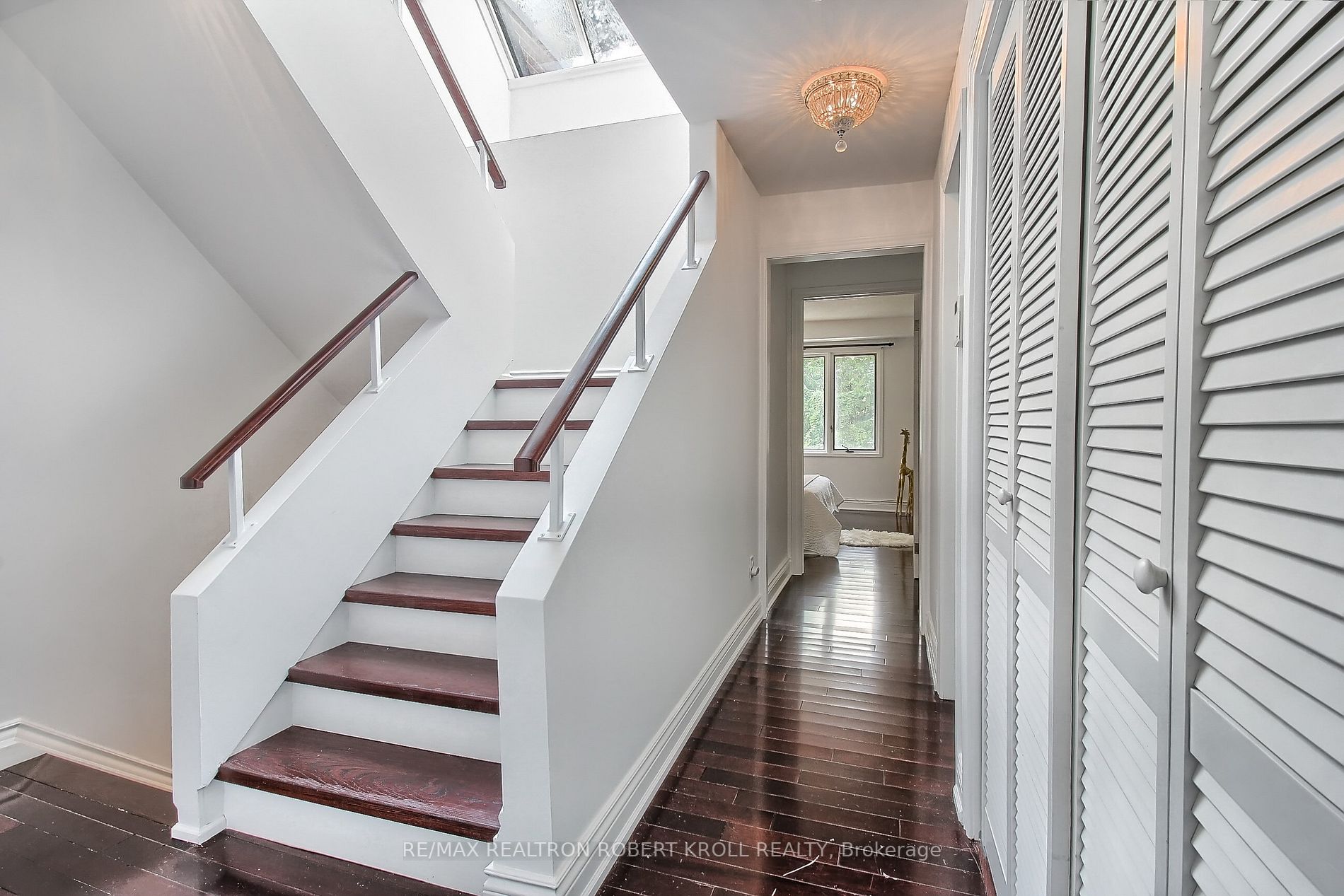 778 Avenue Road