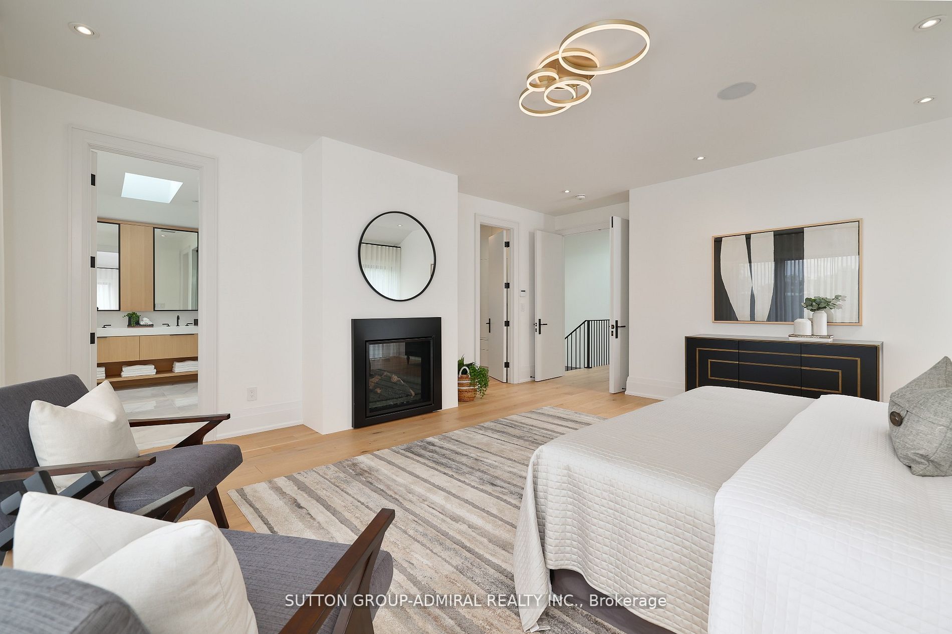 158 Dunblaine Ave