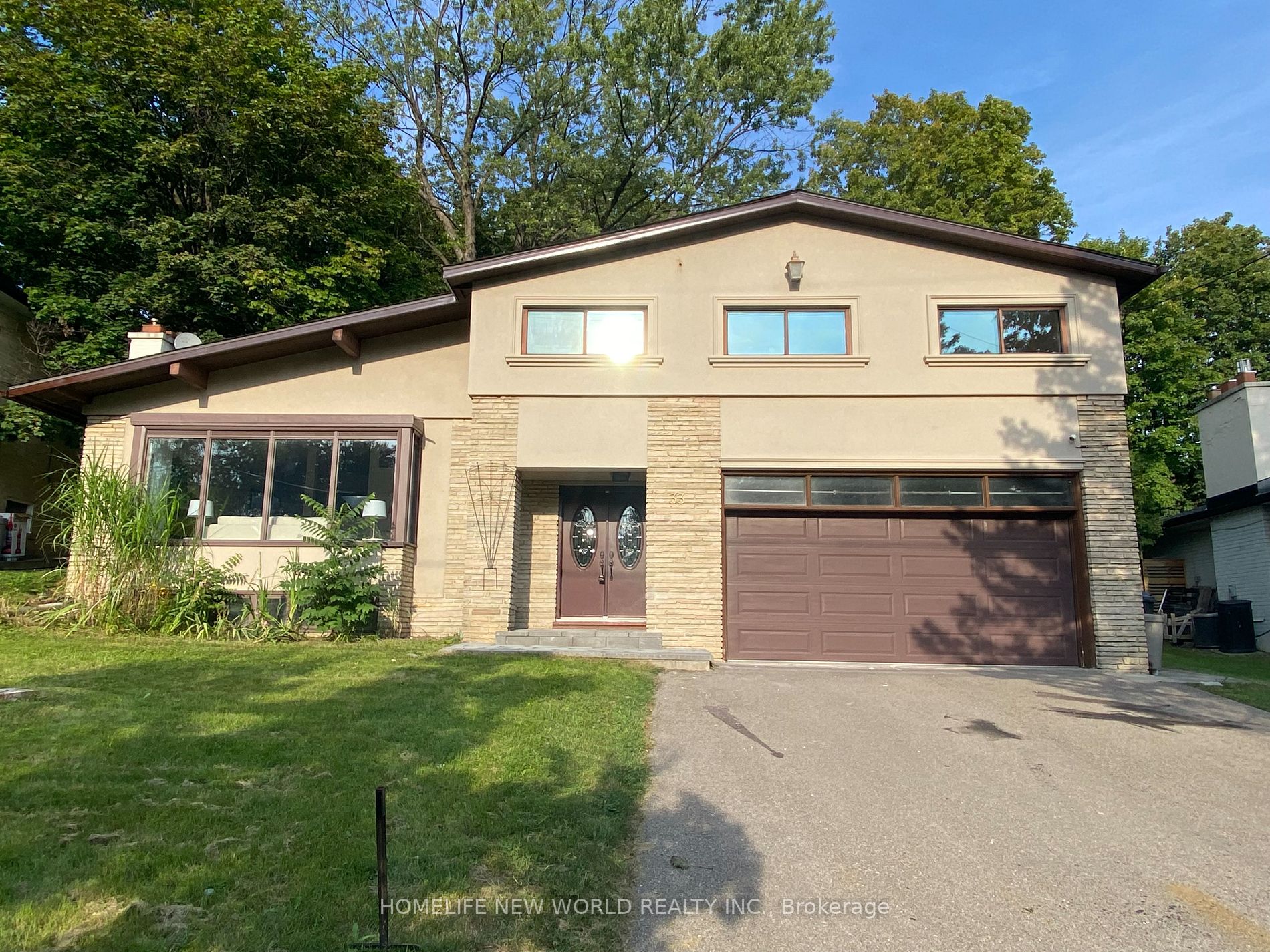 33 Valentine Dr
