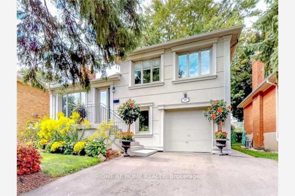 20 Bowerbank Dr, Toronto