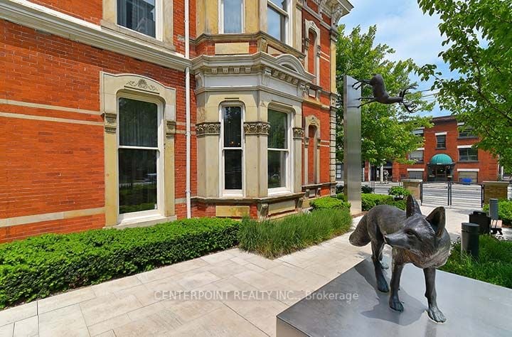 28 Linden St, #806