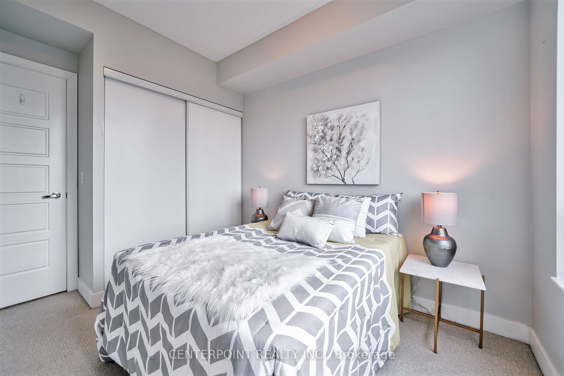 28 Linden St, #806