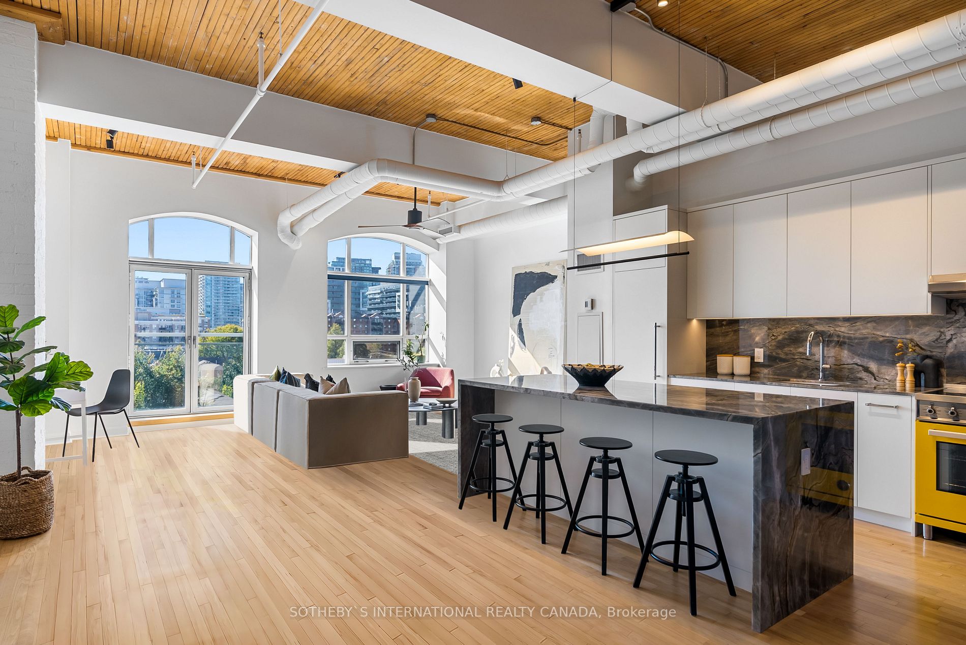 993 Queen Street W, #409