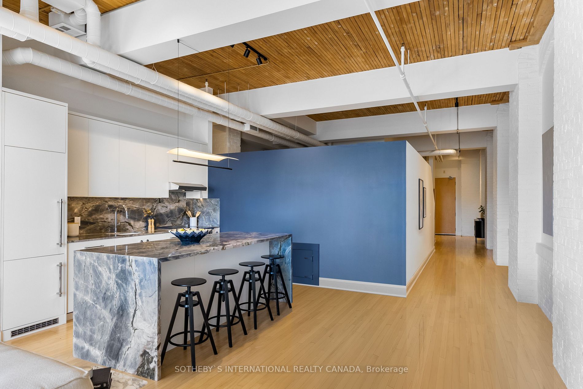 993 Queen Street W, #409