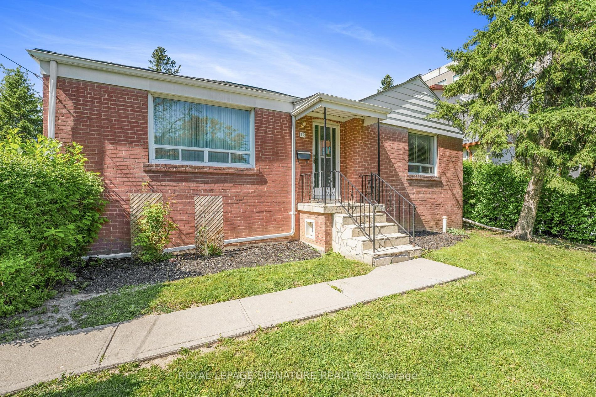 12 Verwood Ave